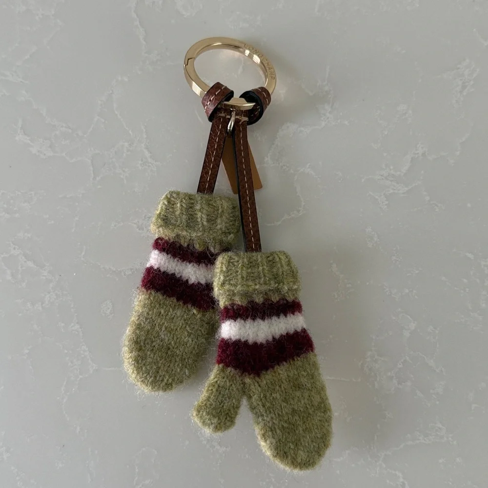 NWOT Longchamp Le Pliage Cocooning Mitten Bag Charm